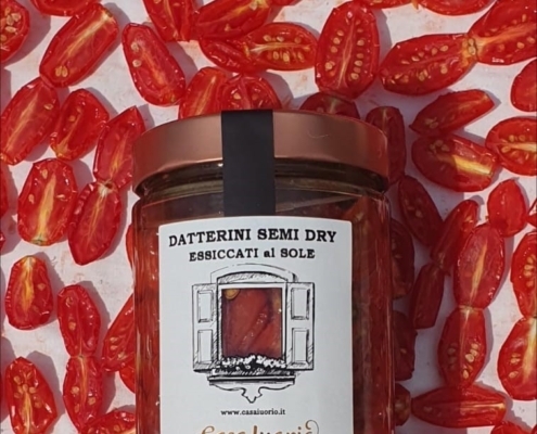 Semi-dry red datterino ( CHERRY) tomatoes